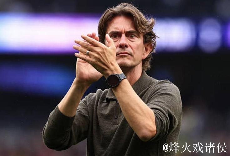 弗兰克:今天踢成这样非常让人恼火,最基本的传球反复出错 弗兰克:今天踢成这样非常让人恼火,最基本的传球反复出错