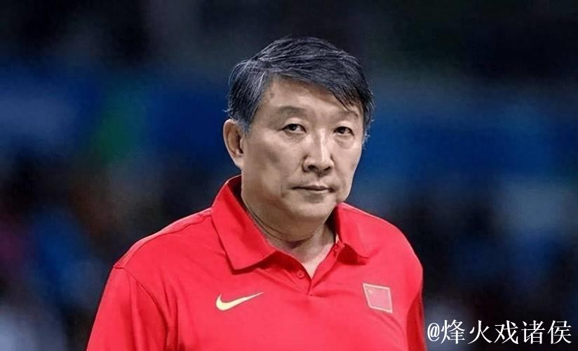 宫鲁鸣：对标一流强队 坚持“三全”方针