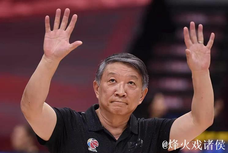 宫鲁鸣：对标一流强队 坚持“三全”方针